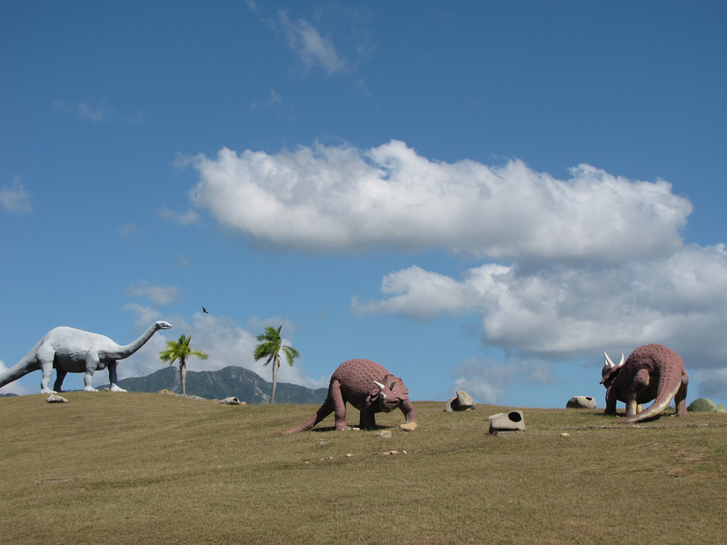 Illustration for article titled In the 1980s, Jurassic Park was built by prisoners in Cuba